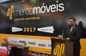 Presidente da Mercomóveis 2017, José Derli Cerveira deu as boas-vindas aos expositores, empresários e lojistas